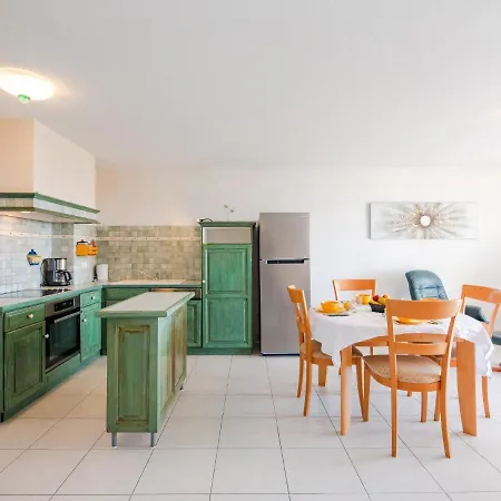 L'aetius By Interhome Daire